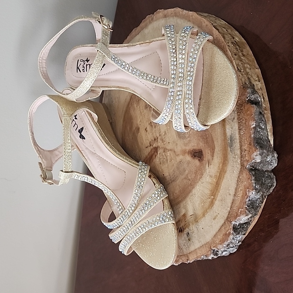 K&M SHOES